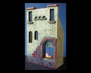 Ceramic house for candles 13x20